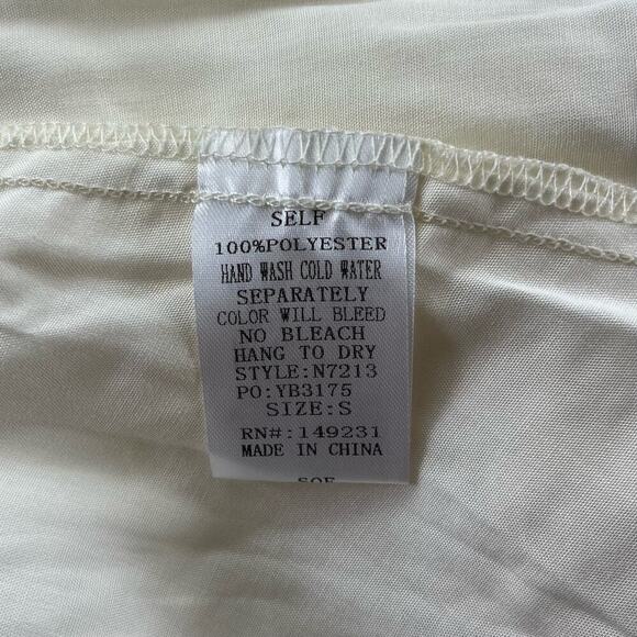 AVERY | NWT S Kori America Cream Ivory Boho Off-Shoulder Bell Sleeve Top - Picture 4 of 7